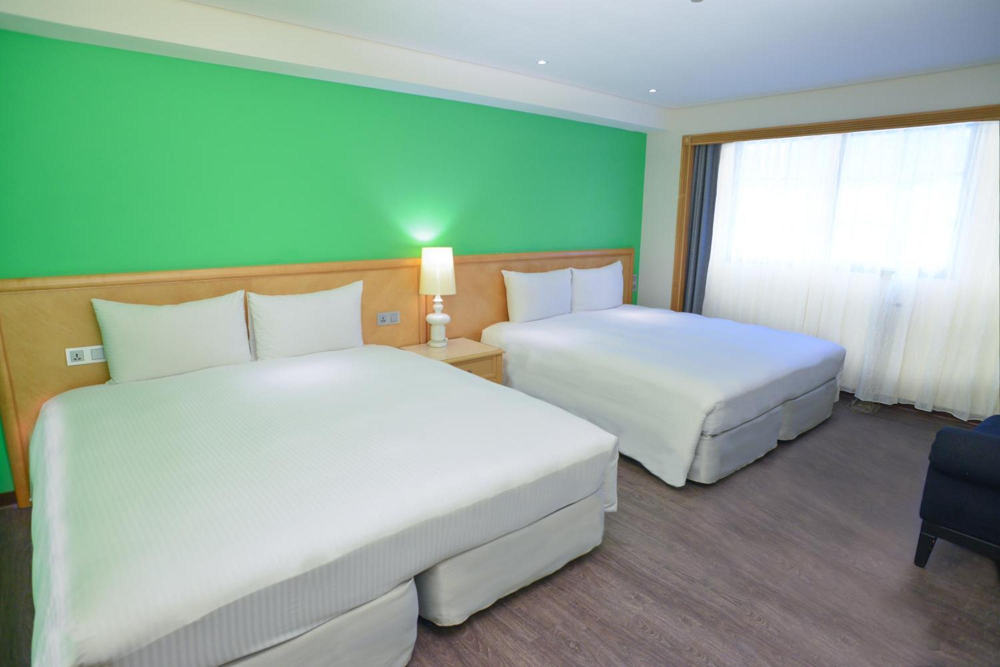 Green World Triple Beds Taipé Exterior foto